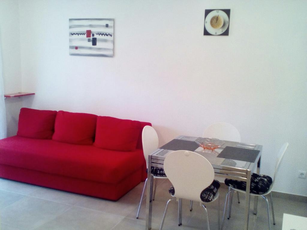 Apartment Melani *