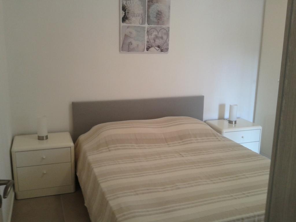 Apartment Melani *